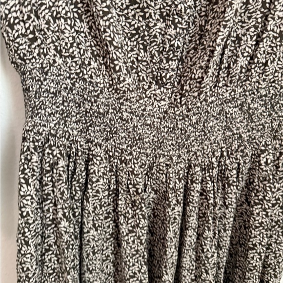 Faherty Montara Leaf Batik Printed Blouson Mini Dress Size
Medium - Picture 10 of 11